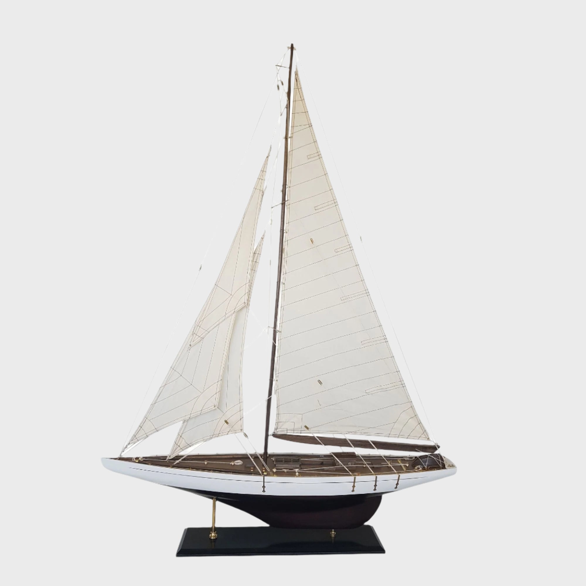Model Sailing Yacht