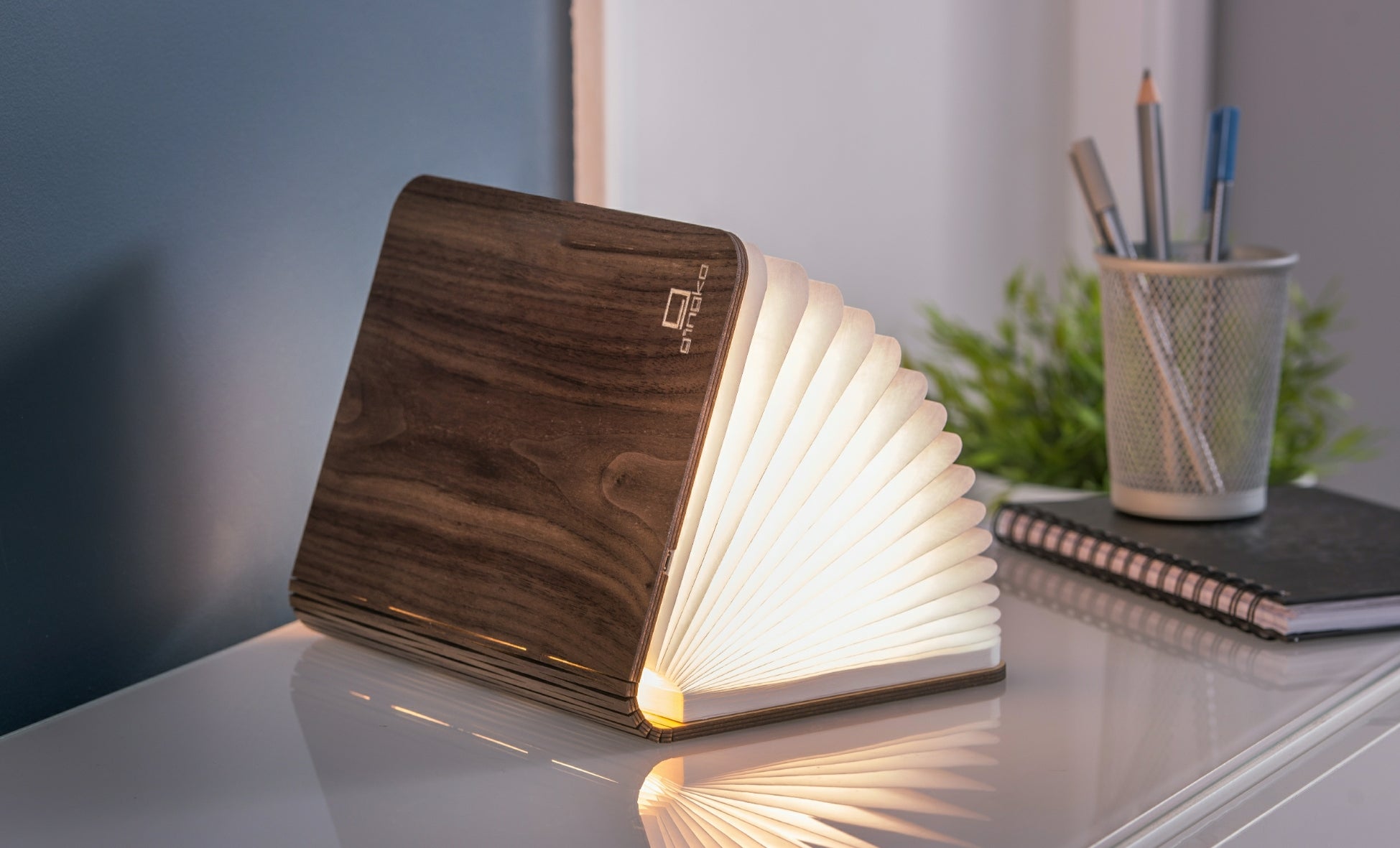 Smart Booklight