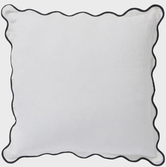 Linen Scallop Blanc 55x55 Cushion