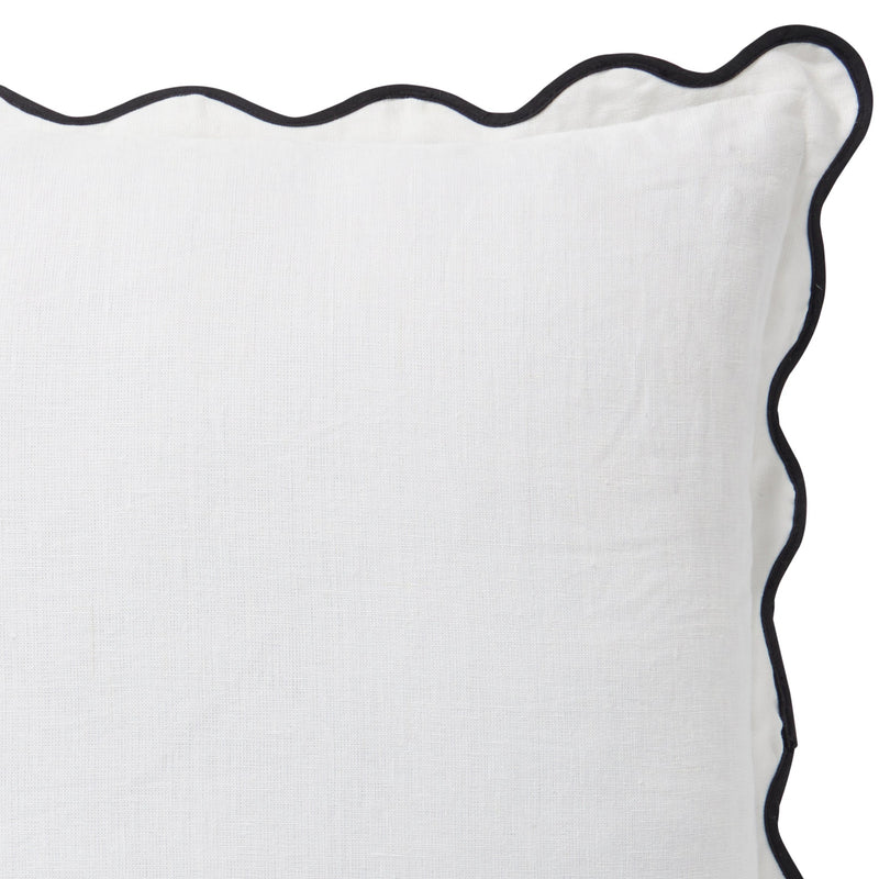 Linen Scallop Blanc 55x55 Cushion