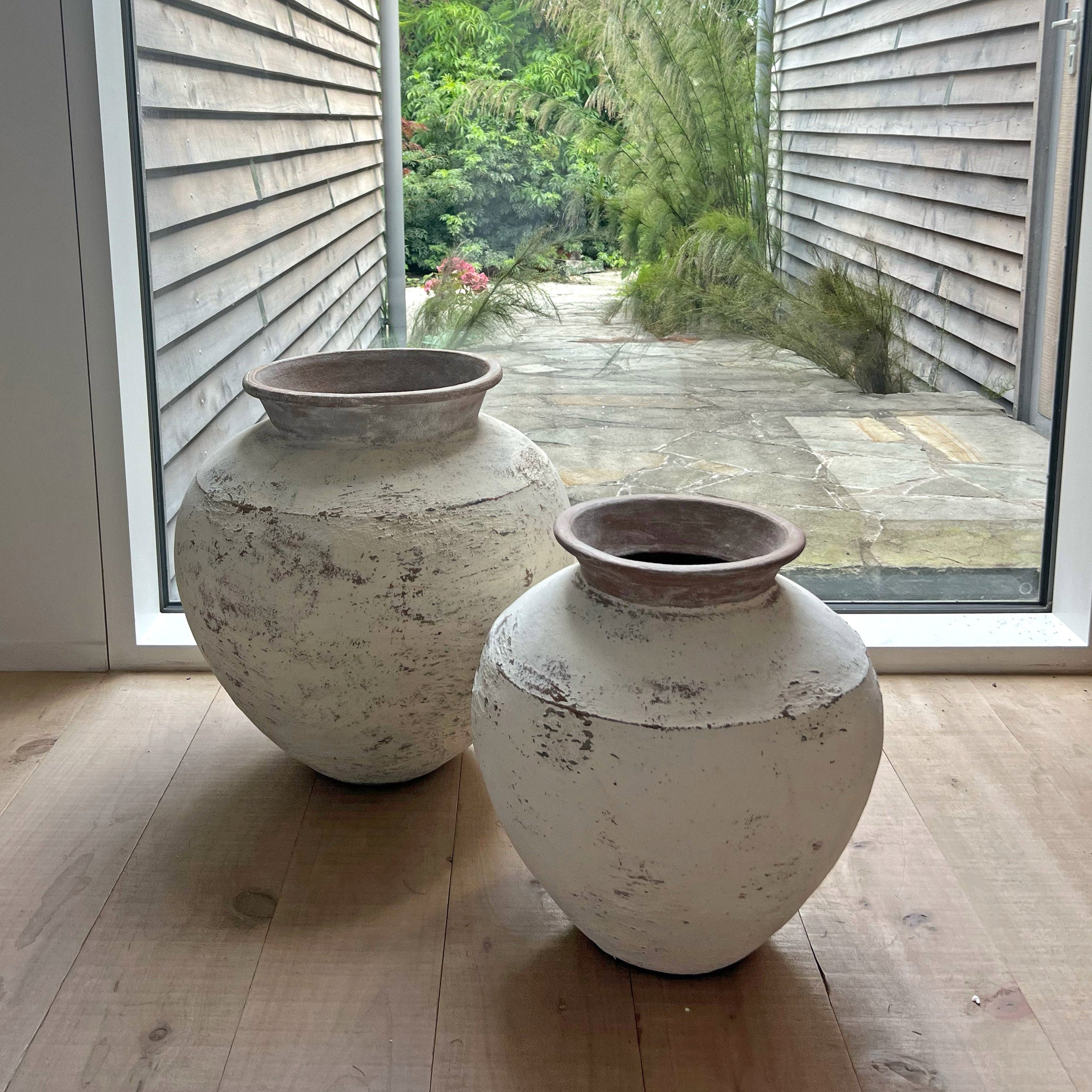 Sophia White Washed Pot