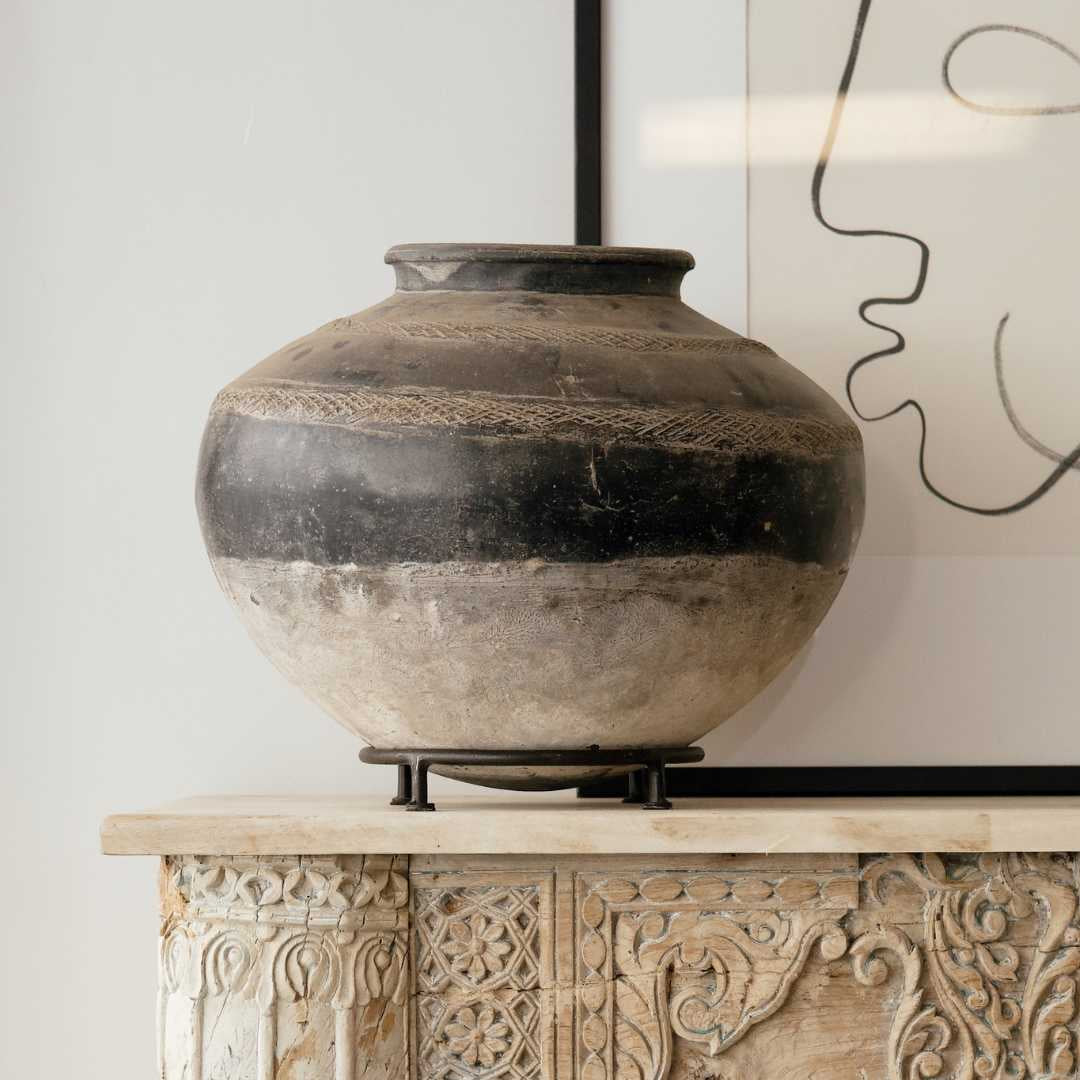 Original Clay Pot on Stand